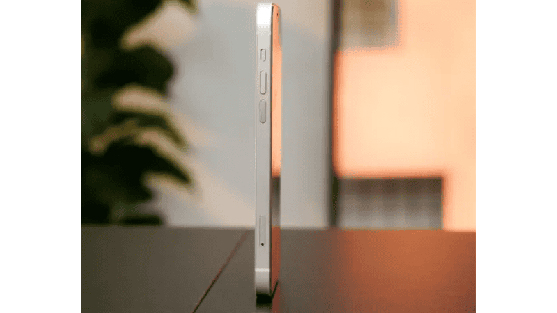 Xuất xứ và các bước kiểm tra đầu vào của iPhone 12 64GB cũ tại hệ thống ra sao?